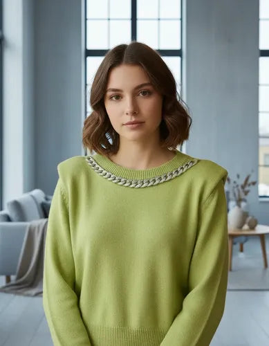 Sweater  Tejido Con Hombreras Y Cuello Cadena