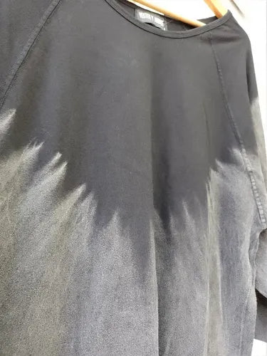 Blusa Remera Manga Larga Batik Diseño Negro Y Gris 1