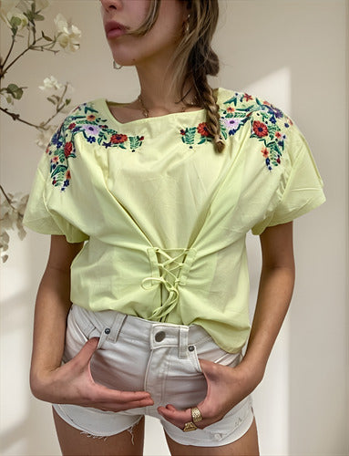 Remera Blusa Importada Estilo Boho Bordada Verde Limón M