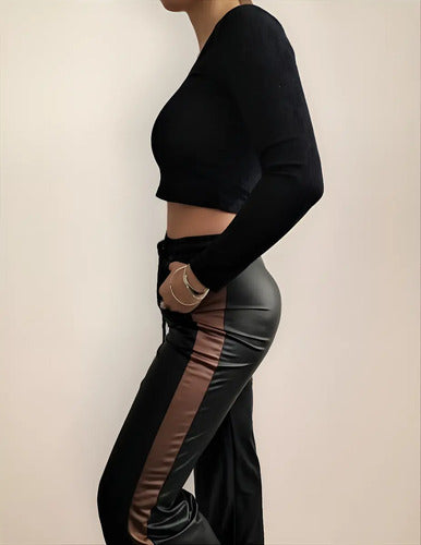Pantalón Palazzo Engomado Franja Eco Cuero Cómodo
