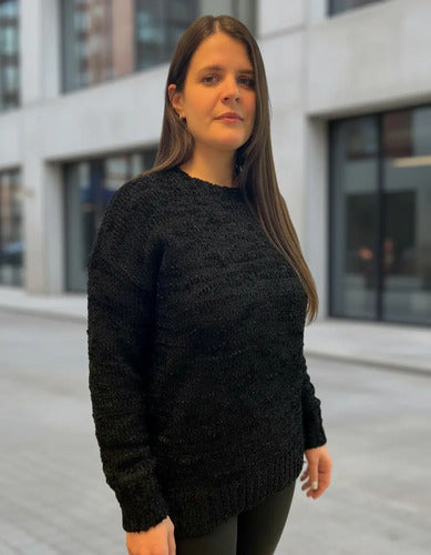 Sweater Boucle Pullover Tejido Amplio Negro Liso Unico