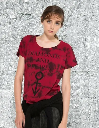 Blusa Remera Corta De Diseño Marca Vestite Y Andate Rojo Estampado 1