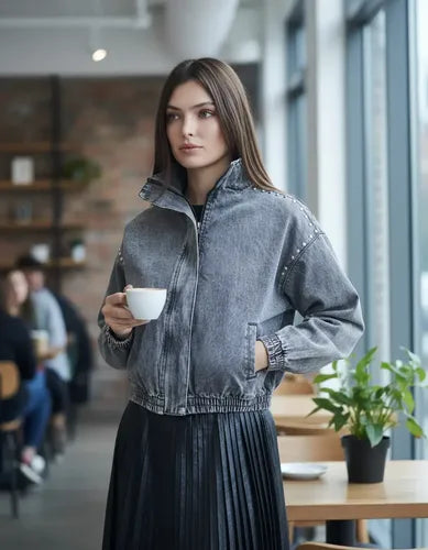 Campera Jean Denim Bomber Tachas