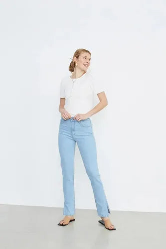 Pantalón Jean Celeste Ancho Tajos Nuevo 2da Selección Celeste Liso 42