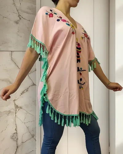 Túnica Poncho Blusa Grande Bordada Importada Amplia Rosa Bordado Único