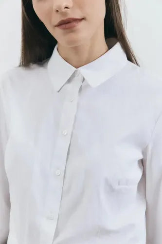 Camisa Corta Con Elástico En La Espalda Tipo Bomber