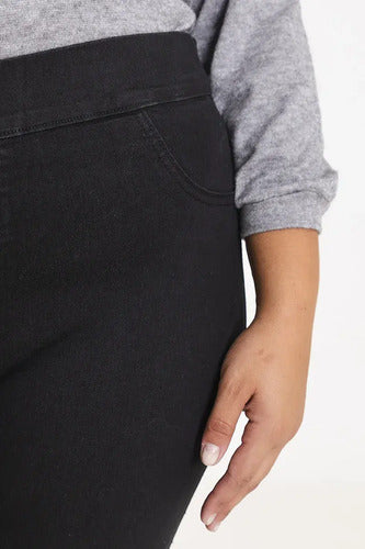 Pantalón Tipo Calza De Jean Talle Grande