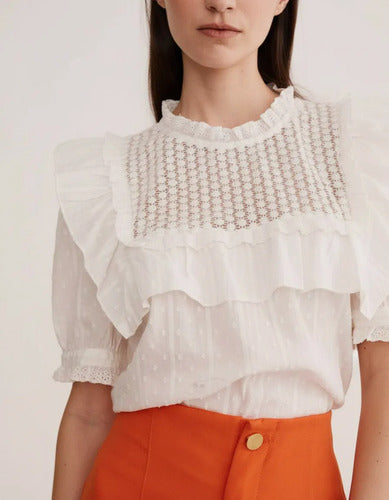 Blusa De Broderie Modelo Amplio